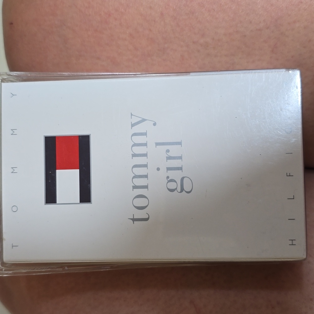 Vintage Tommy Hilfiger Tommy Girl Cologne Spray - Picture 2 of 3